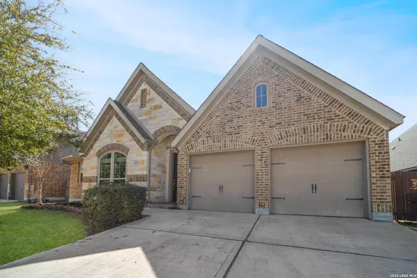 2725 SADDLEHORN DR, Seguin, TX 78155