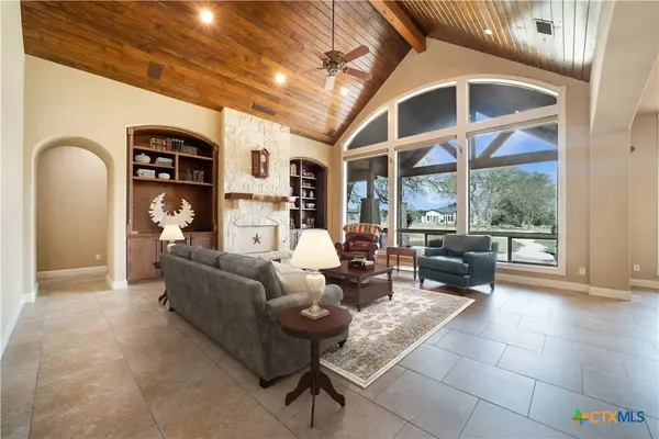 1174 Sapling SPG, New Braunfels, TX 78132