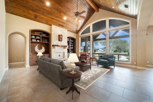 1174 sapling, New Braunfels, TX 78132