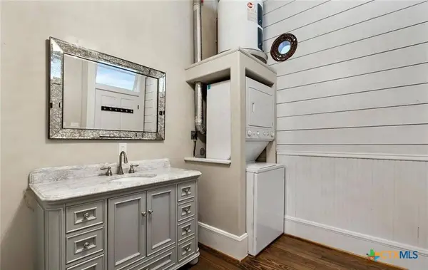 202 N Lbj DR #202, San Marcos, TX 78666