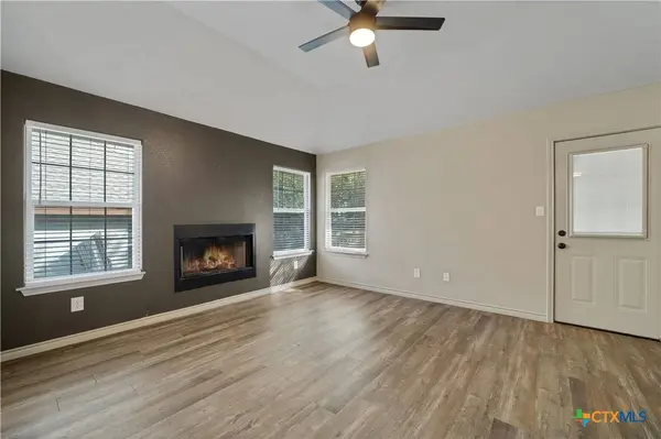 1405 Girard ST, San Marcos, TX 78666