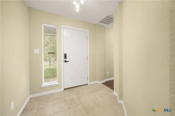 703 Indiana ST, San Marcos, TX 78666
