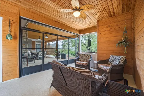 618 Angelica VIS, Canyon Lake, TX 78133