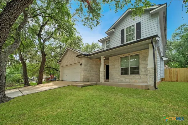 121 Park LN, San Marcos, TX 78666