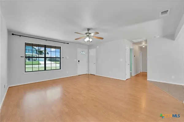 157 Dandelion TRL, San Marcos, TX 78666