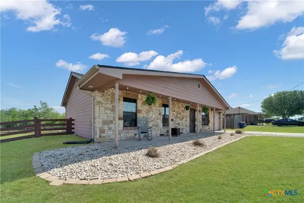 157 Dandelion TRL, San Marcos, TX 78666