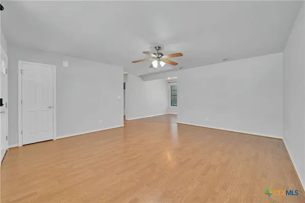 157 Dandelion TRL, San Marcos, TX 78666