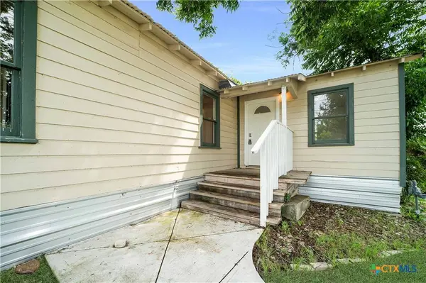 414 Orange AVE, New Braunfels, TX 78130