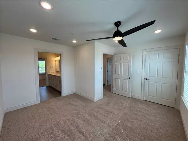 2105 Tiger TRL #501, Round Rock, TX 78665