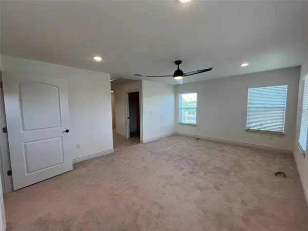 2105 Tiger TRL #101, Round Rock, TX 78665