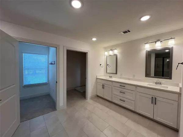 2105 Tiger TRL #101, Round Rock, TX 78665