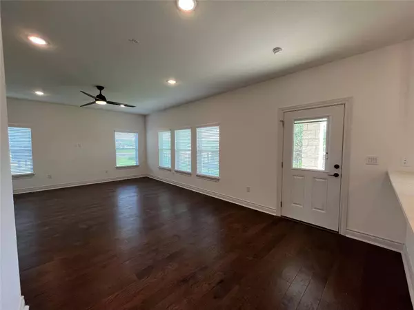 2105 Tiger TRL #101, Round Rock, TX 78665