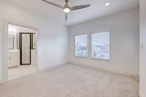 2105 Tiger TRL #303, Round Rock, TX 78665