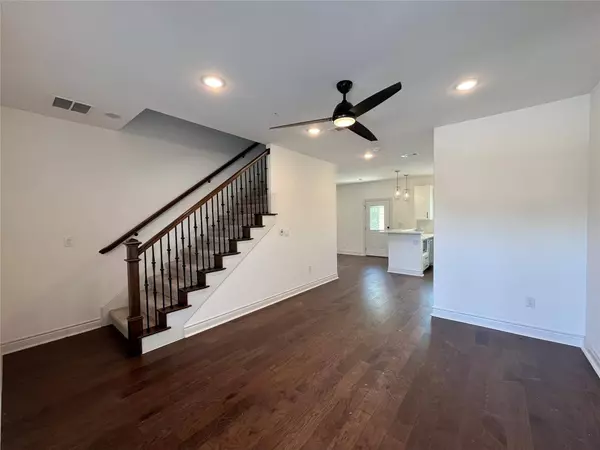 2105 Tiger TRL #101, Round Rock, TX 78665