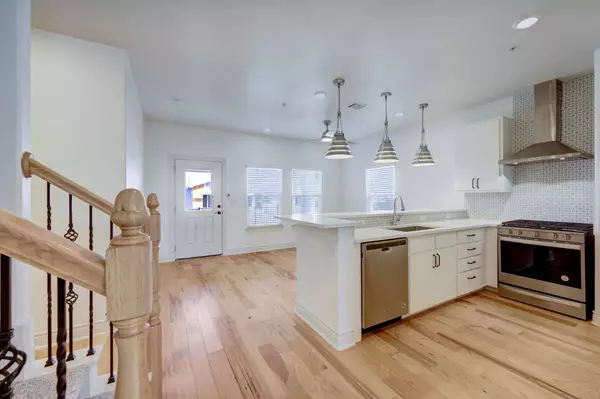 2105 Tiger TRL #303, Round Rock, TX 78665