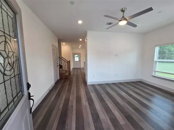 2105 Tiger TRL #703, Round Rock, TX 78664