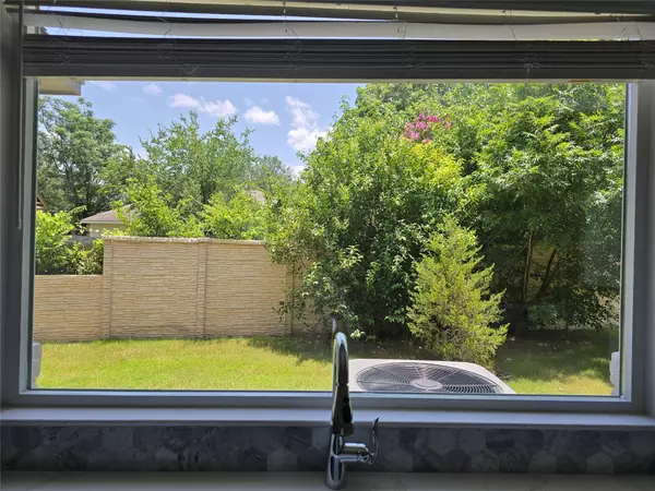 2105 Tiger TRL #702, Round Rock, TX 78664