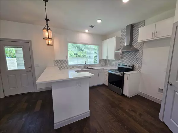 2105 Tiger TRL #701, Round Rock, TX 78664