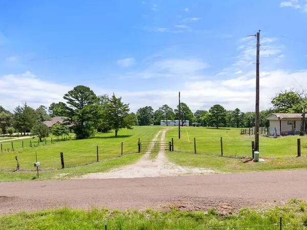 5353 CR 385, Tyler, TX 75708