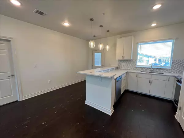 2105 Tiger TRL #601, Round Rock, TX 78664