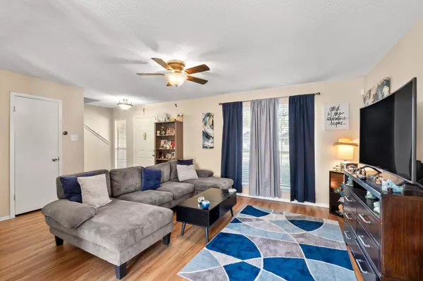 1015 E Yager LN #56, Austin, TX 78753