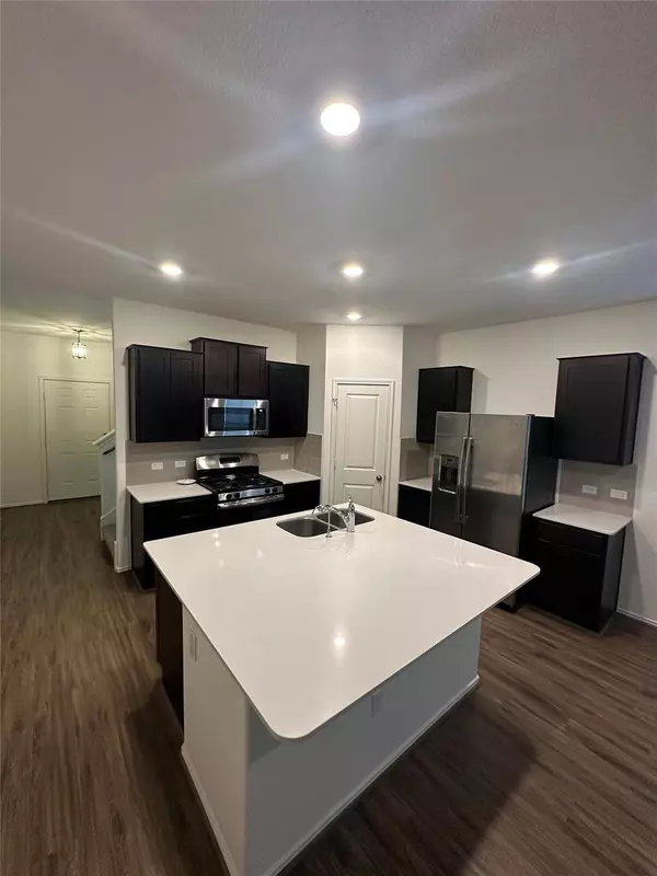 6825 Colorado Bluffs RD, Austin, TX 78744