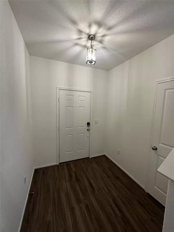 6825 Colorado Bluffs RD, Austin, TX 78744