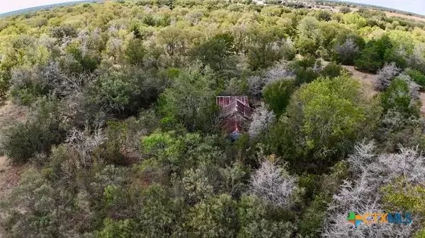 611 N Raymond RD, La Grange, TX 78945