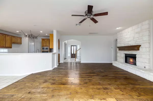 2901 Cashell Wood DR, Cedar Park, TX 78613