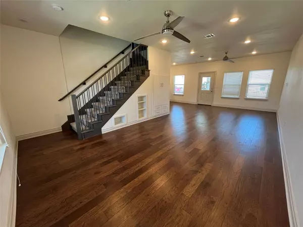 2105 Tiger TRL #502, Round Rock, TX 78664