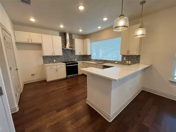 2105 Tiger TRL #502, Round Rock, TX 78664