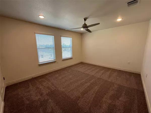 2105 Tiger TRL #602, Round Rock, TX 78665