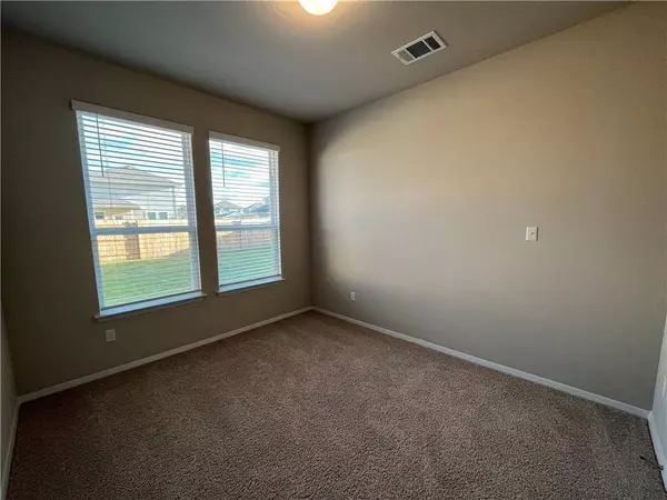 128 Bright Flora LN, Maxwell, TX 78656