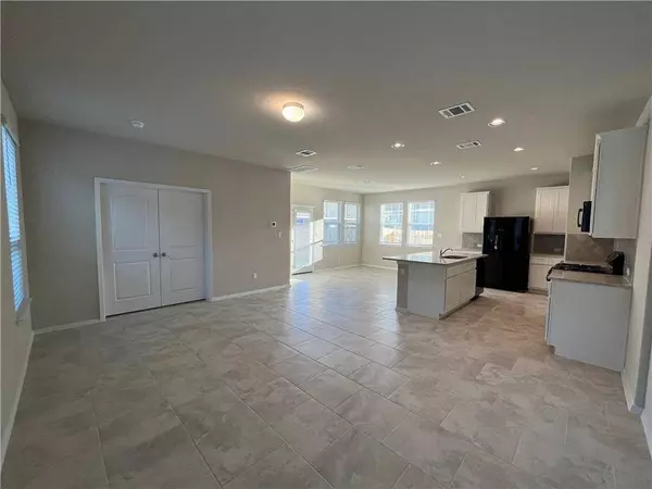 128 Bright Flora LN, Maxwell, TX 78656