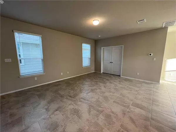 128 Bright Flora LN, Maxwell, TX 78656