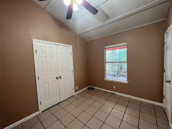 2201 S Church ST #A/1, Georgetown, TX 78626