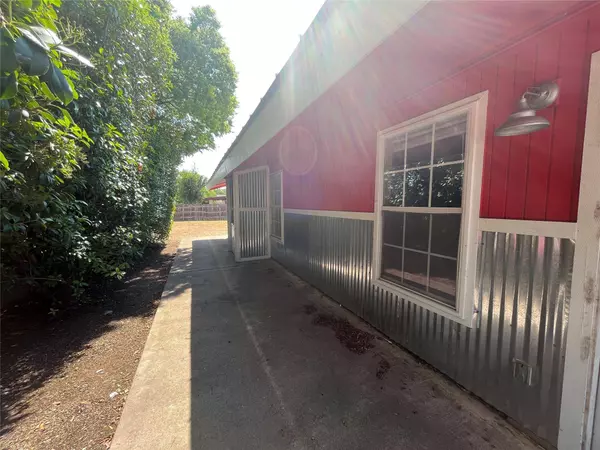 2201 S Church ST #A/1, Georgetown, TX 78626