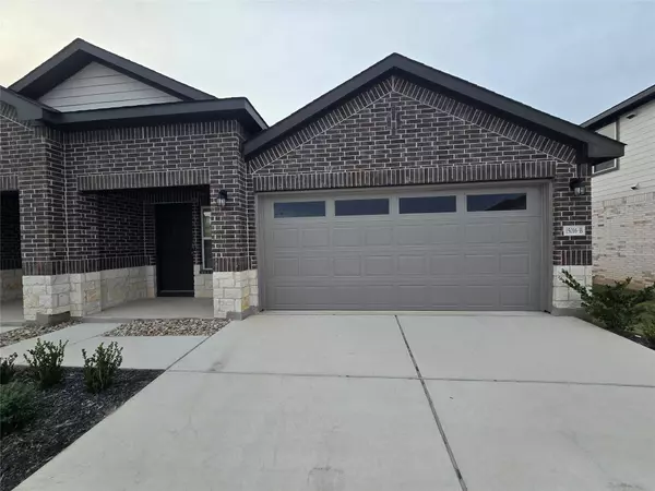 15016-B Welsh Cob RD #B, Manor, TX 78653