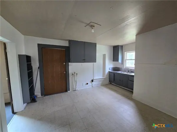 320 Commerce ST, Marlin, TX 76661