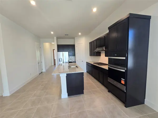 8512 Red Bottle Brush RD, Lago Vista, TX 78645
