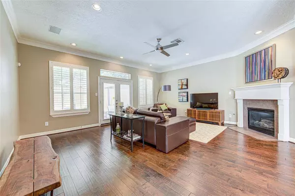 1415 Baldwin Square LN, Houston, TX 77077