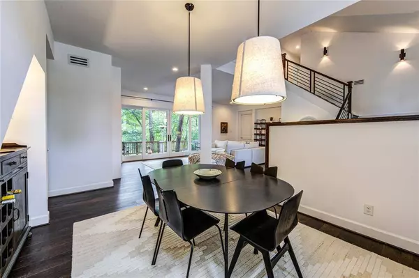 1121 Lashbrook DR, Houston, TX 77077