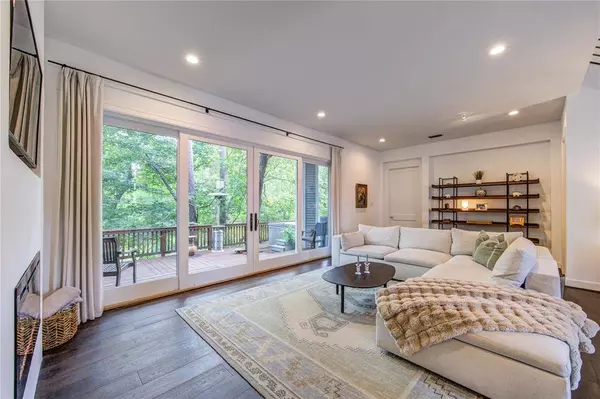 1121 Lashbrook DR, Houston, TX 77077