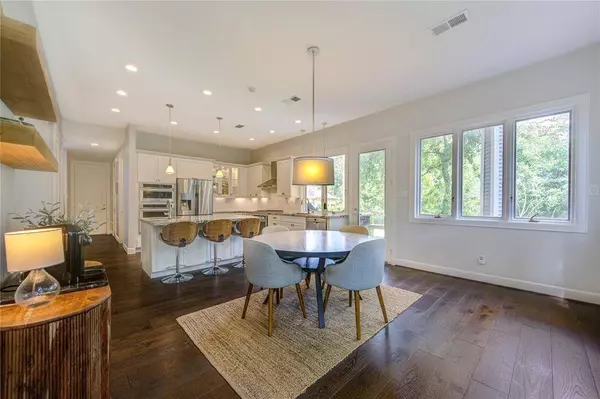 1121 Lashbrook DR, Houston, TX 77077