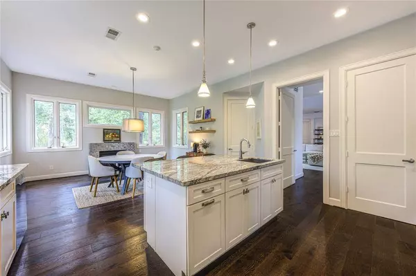 1121 Lashbrook DR, Houston, TX 77077