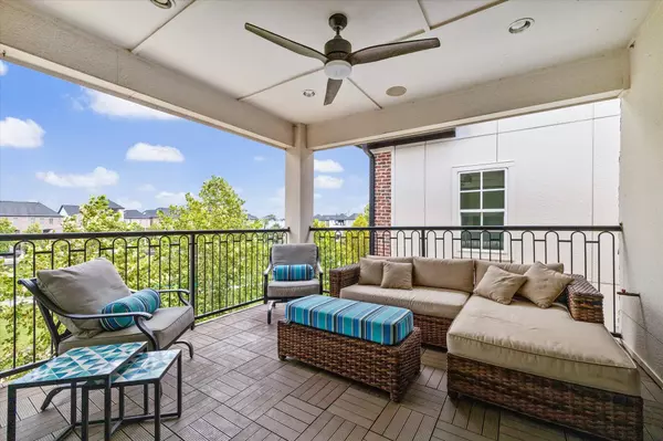 6114 Cottage Grove Lake DR, Houston, TX 77007