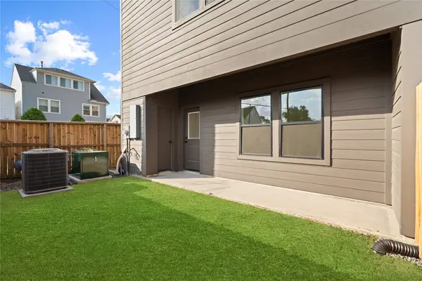 1614 Ojeman Road #E, Houston, TX 77055