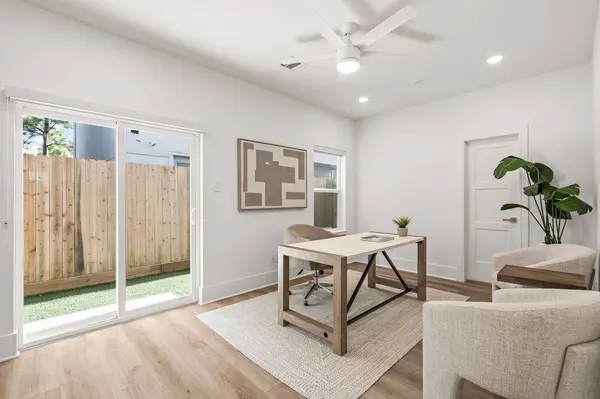 619 Skyland Terrace WAY, Houston, TX 77009