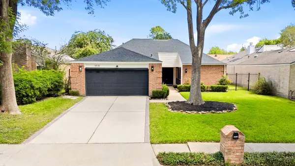 14118 Sandfield DR, Houston, TX 77077