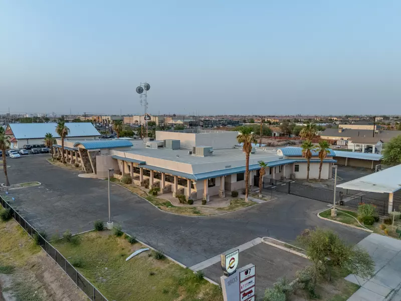 1803 N Imperial Ave, El Centro, CA 92243-1333